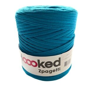 Hooked Zpagetti Yarn 90% recycled cotton 131 yards Turquoise Aqua Shaded New